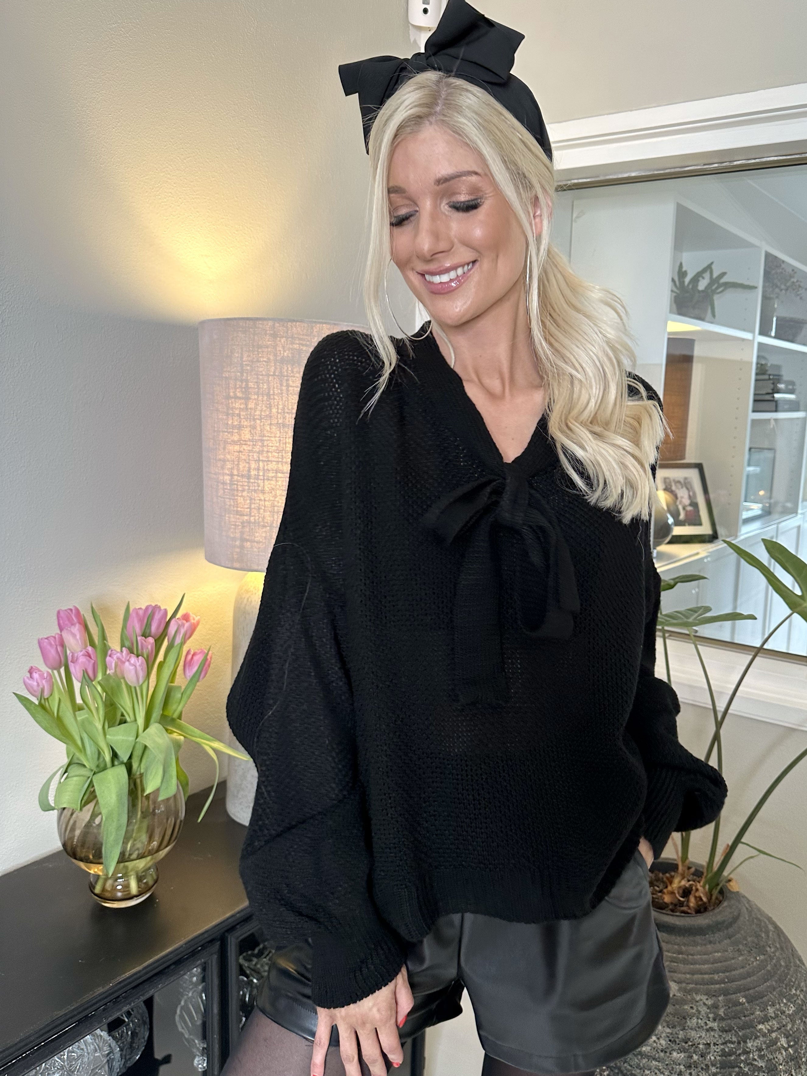 Cutie - Sött stickad tröja med rosett